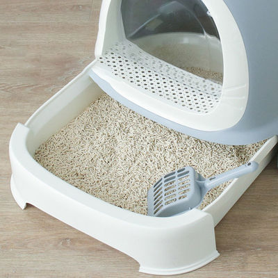 Einfache Reinigung Doraemon Design Katzenmüllbox mit Scooper und Deckel Verhindern Müllstreuer