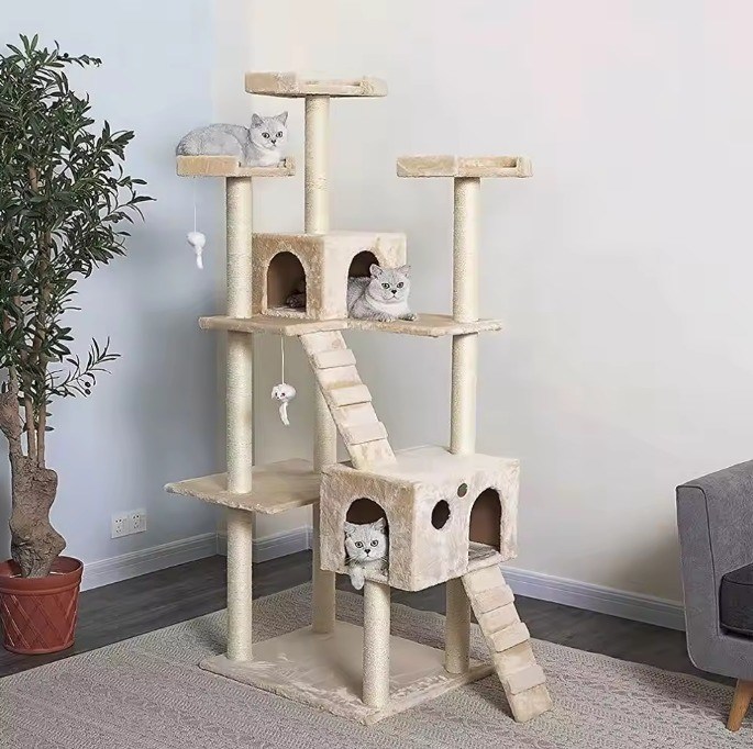 Verbessern Sie den Komfort und das Spiel Ihrer Katzen mit mehrstufigen Holz-Katzen-Kratzermöbeln