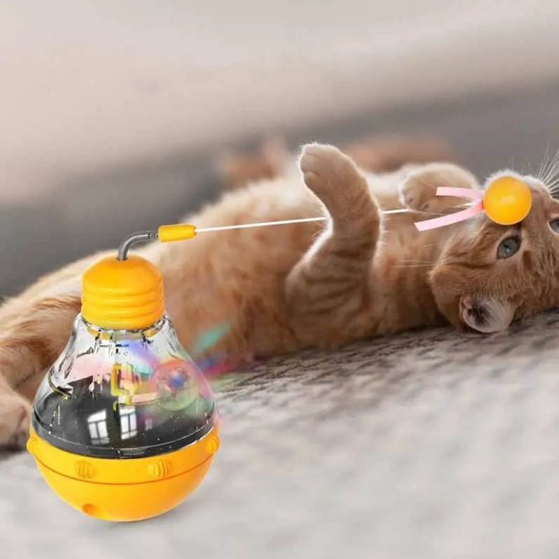 Lange Zeit benutzt Interaktives Katzen-Spielzeug Spaß Katzen-Stick mit Glühbirne und Leaky Food Tumbler